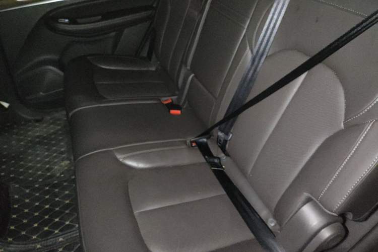 Used Roewe RX8 2019 30T Smart Connectivity All-Wheel Drive Supreme Edition
