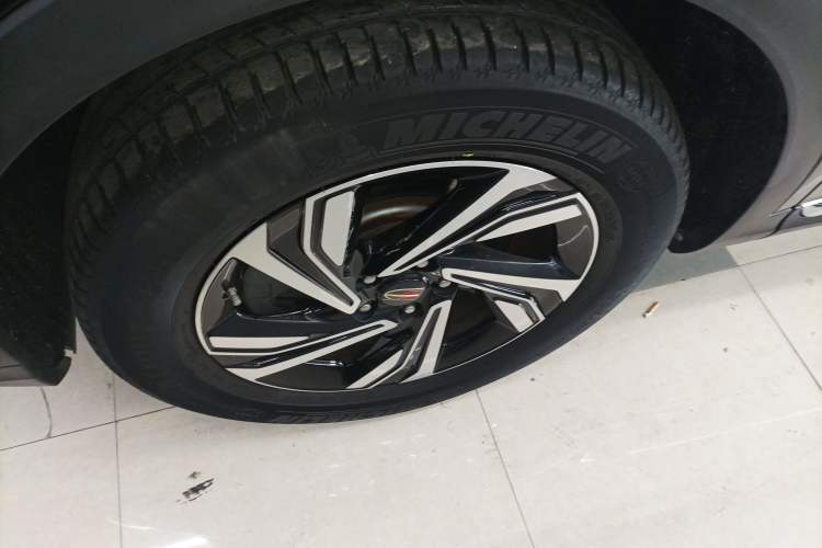 Used Hongqi HS5 2022 Revised Version 2.0T Smart Connect Flagship Edition
