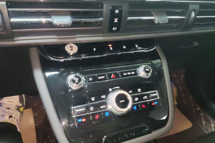 Used Lincoln Corsair 2022 Revised Version 2.0T Two-Wheel Drive Premium Edition
