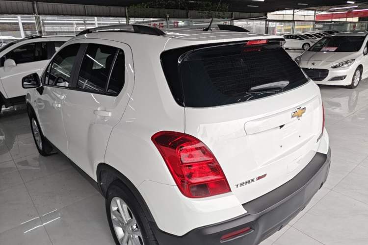 Used Chevrolet Trax 2016 1.4T Automatic Two-Wheel Drive Comfort Version with Sunroof
