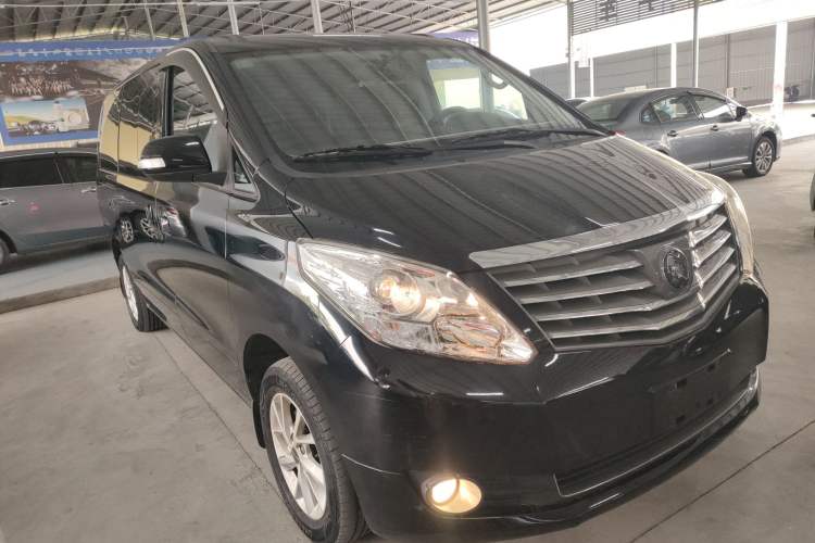 Used FORTHING Lingzhi PLUS 2021 2.0L Manual Luxury 7-Seater Front Right 45 Deg