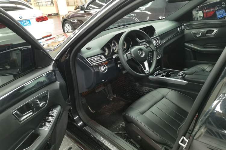 Used Mercedes-Benz E-Class 2015 Restyled E 260 L Sport Edition Driver Seat