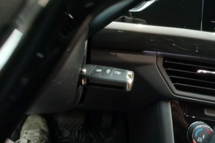 Used Volkswagen Bora 2021 1.5L Automatic Comfort Smart Connect Edition Vehicle Key