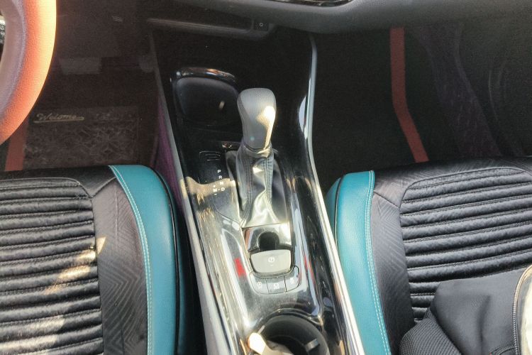 Used Toyota IZOA 2020 2.0L Enjoy Edition