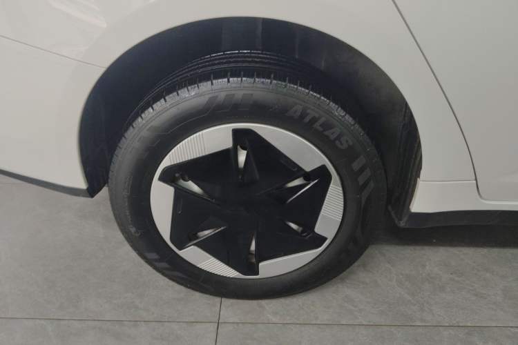 Used Geometry A 2024 500KM Travel Edition
