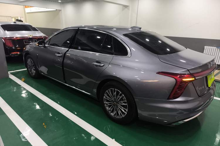 Used Hongqi H5 2023 2.0T Automatic Smart Connect Flagship Edition