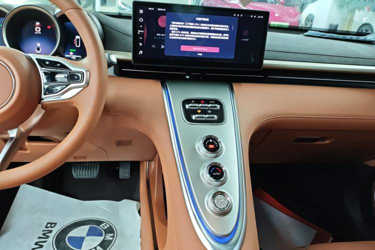 Used ORA Lightning Cat 2024 Dark Night Edition 555km Prestige Version
