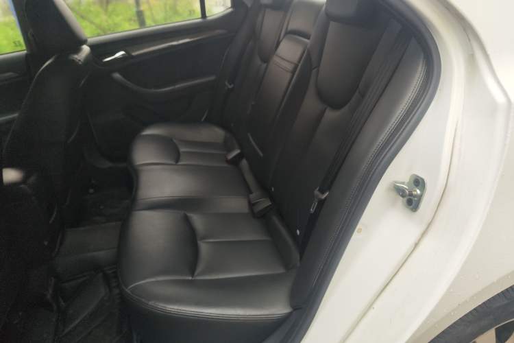 Used Roewe 360 2015 1.5L Automatic Luxury Edition
