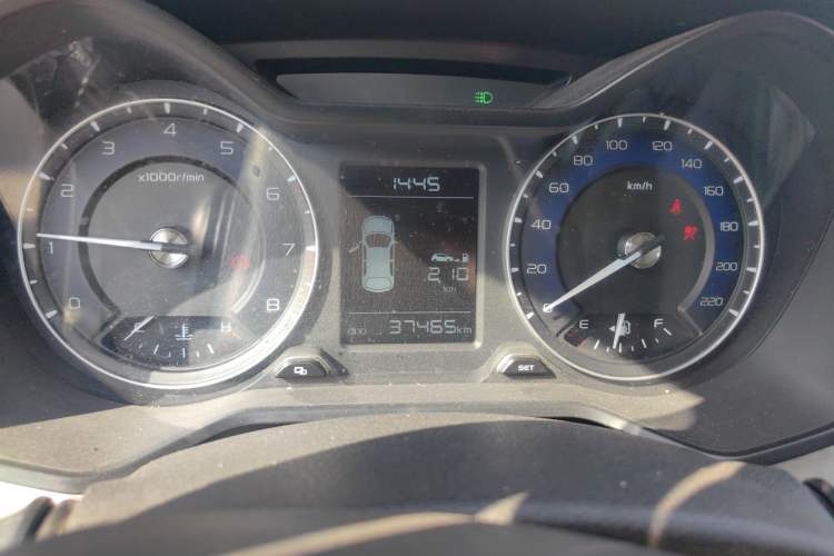 Used Geely Auto Vision X3 2019 Upgraded Model 1.5L Manual Elite Version Instrument Cluster