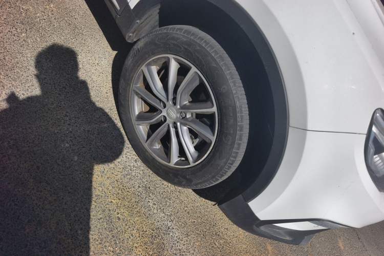 Used Geely Auto Emgrand X7 Sport 2020 1.8TD DCT Two-Wheel Drive Smart Connect 4G-Enabled Version
