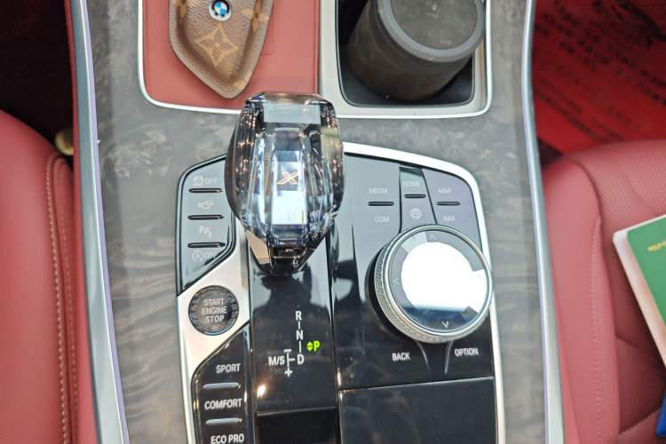 Used BMW X5 2022 Restyled xDrive 30Li Luxury Version M Sport Package Gear Lever