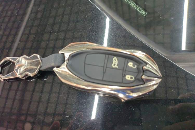 Used Jeep Grand Commander 2022 2.0T Two-Wheel Drive Luxury Version
