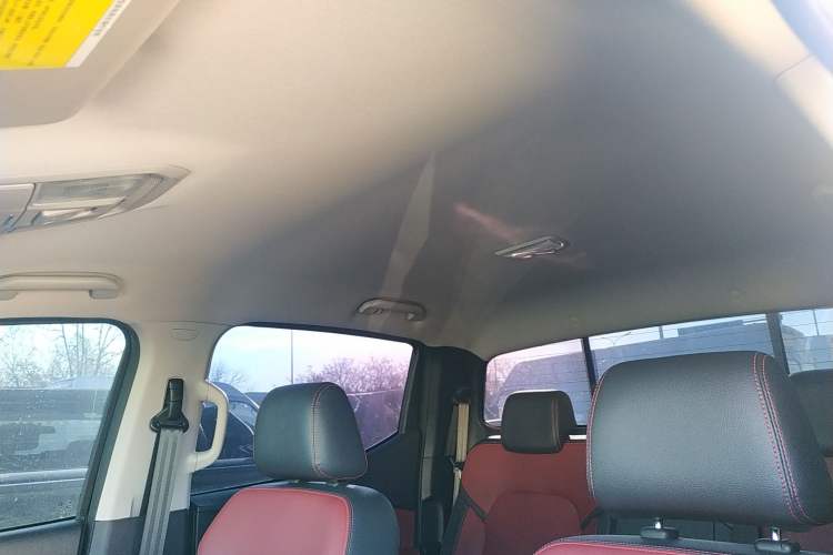 Used SAIC MAXUS Xingji 2023 Starry R 2.0T Automatic Diesel 2WD Luxury Edition Long-Box Model
