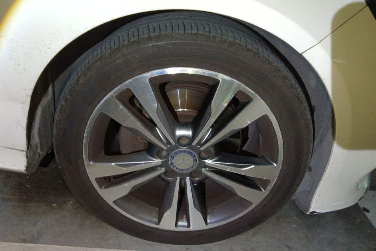 Used Mercedes-Benz E-Class 2015 E 200 L Sport Edition