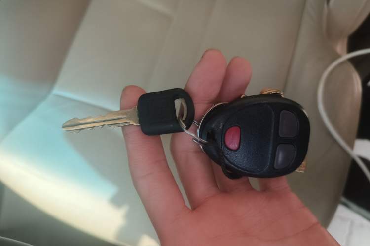 Used Buick GL8 2014 2.4L Executive Edition Vehicle Key