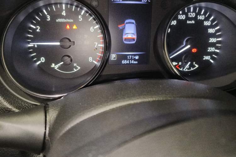 Used Nissan Qashqai 2019 2.0L CVT Smart Enjoyment Version Odometer Close Up