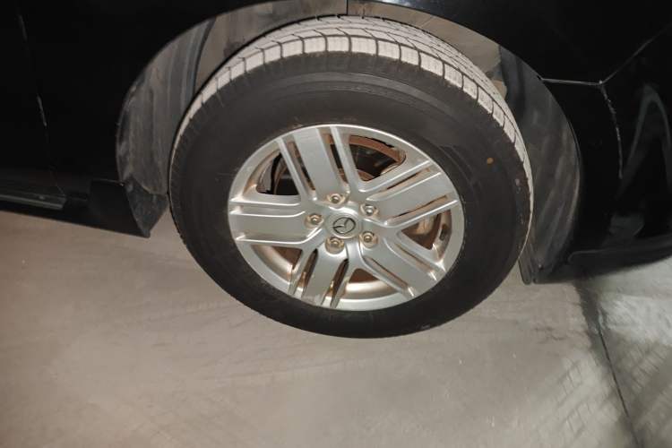 Used Mazda 8 2013 2.5L Deluxe Edition
