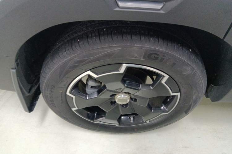 Used BAIC Off-Road BJ30 2024 1.5T Magic Electric Drive Advanced Version Right Rear Wheel Hub