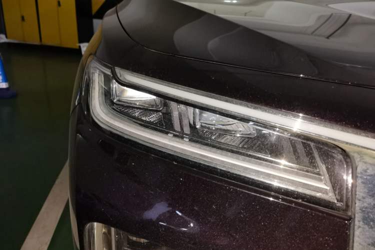 Used Hongqi H9 2020 2.0T Smart Connect Flagship Edition
