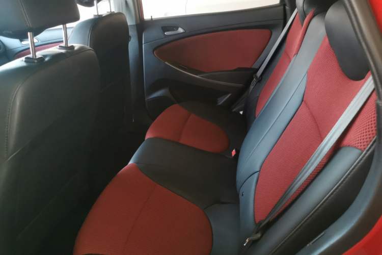 Used Hyundai Verna Ray 2014 1.4L Manual GLX
