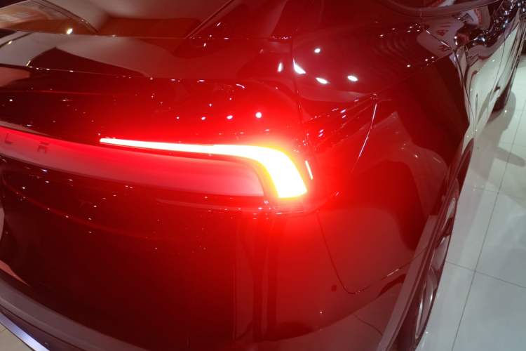 Used Tesla Model Y 2026 Rear-Drive Model
