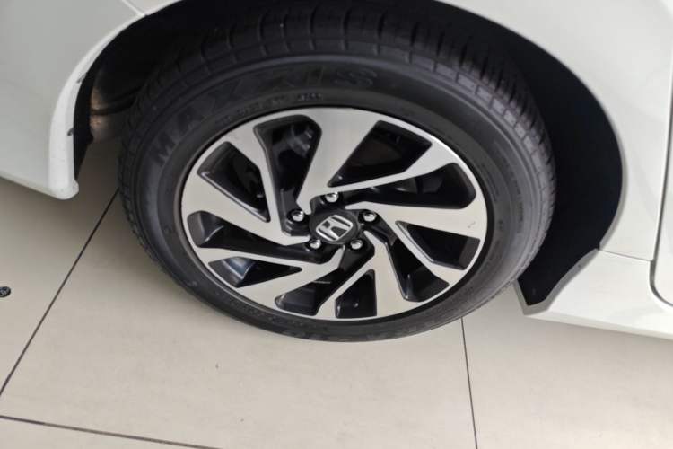 Used Honda Civic 2016 220TURBO CVT Luxury Edition
