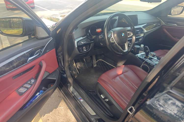 Used BMW 5 Series 2018 Restyled 530Li Leading Edition M Sport Package
