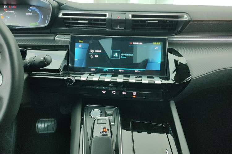 Used Peugeot 508L New Energy 2021 1.6T Plug-in Hybrid Tech Edition