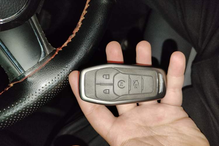 Used Ford Taurus 2017 EcoBoost 245 Luxury Model
