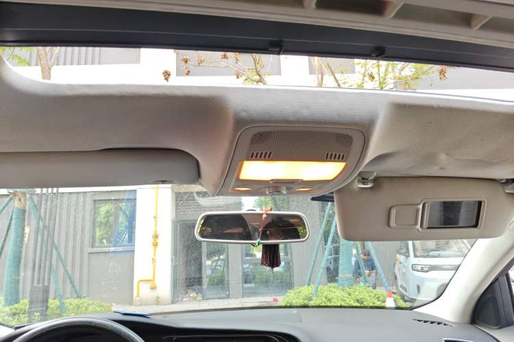 Used Audi A4L 2012 2.0 TFSI automatic standard version