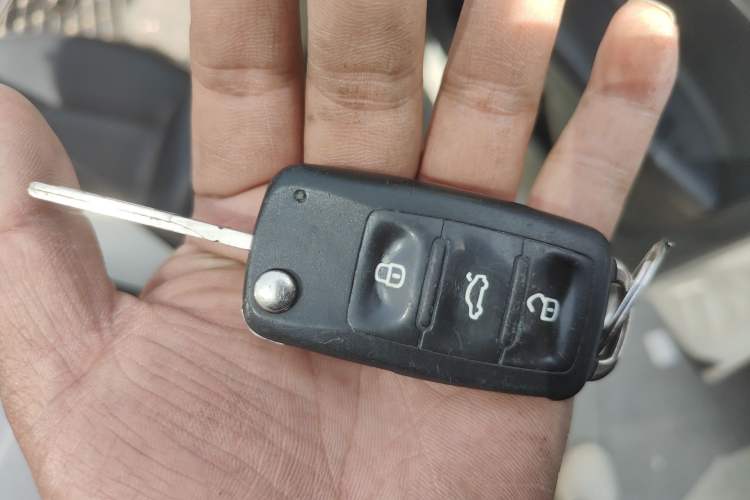 Used Volkswagen Lavida 2013 Restyled Classic 1.6L Automatic Comfort Edition