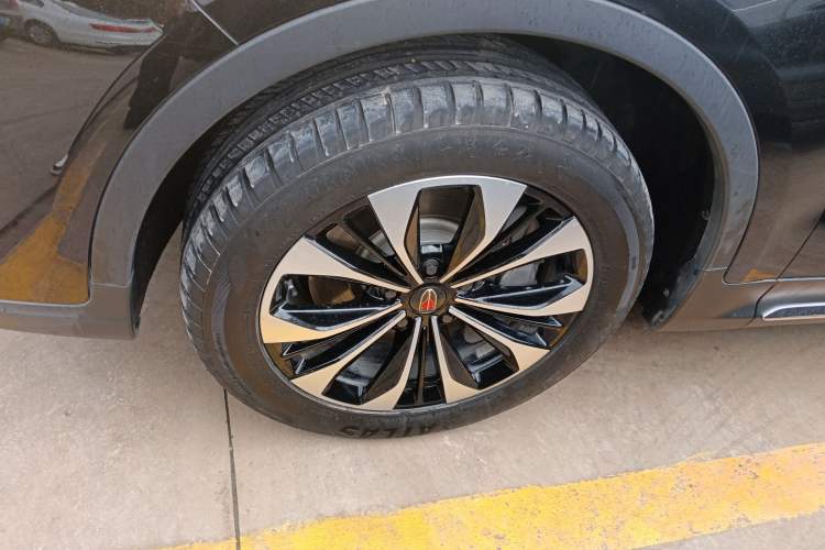 Used Hongqi HS7 2022 2.0T DCT Two-Wheel Drive Smart Connect Flagship Edition Seven Seats Left Front Wheel Hub