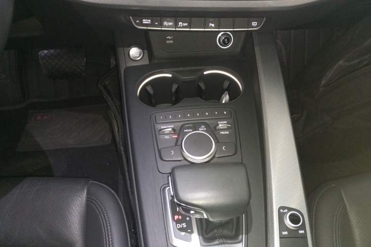 Used Audi A5 2019 Coupe 40 TFSI Fashion Edition China V Emission Standard
