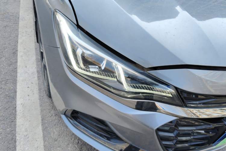 Used Chevrolet Monza 2019 RS 330T Automatic Comfort Edition China VI Standard Right Front Headlight