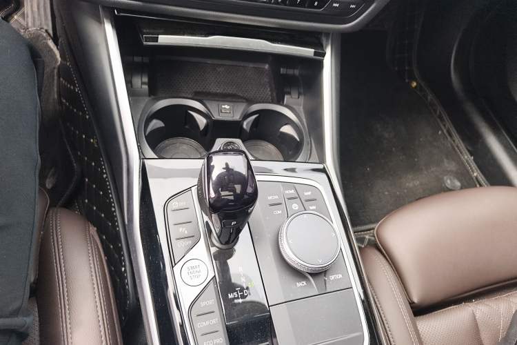 Used BMW 3 Series 2022 320Li M Sport Package Gear Lever
