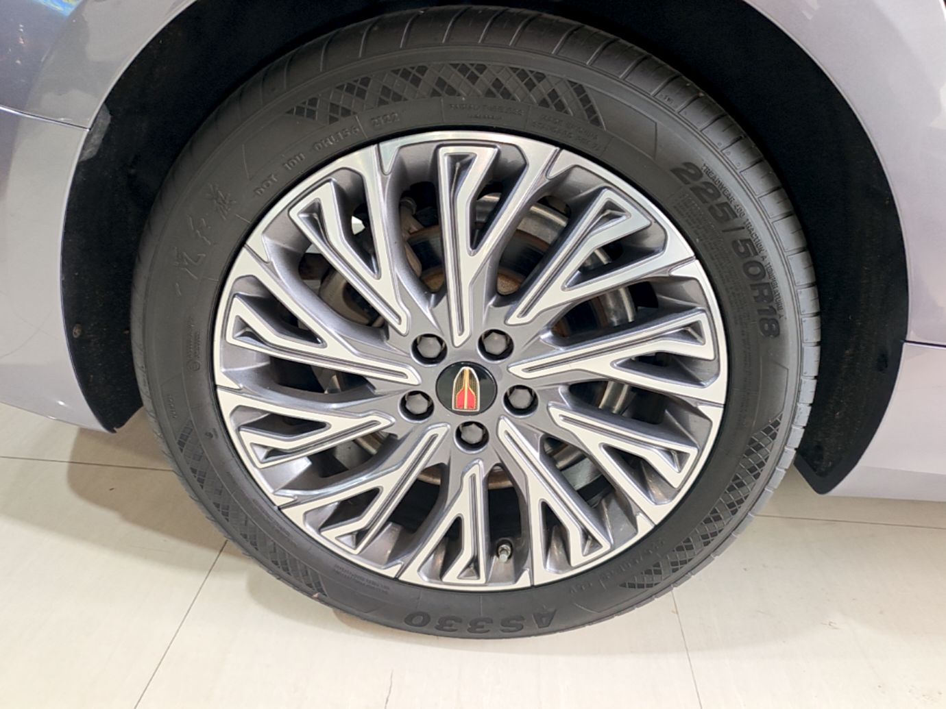 Hongqi H5 2023 2.0T Automatic Smart Connect Flagship Edition - Chinese Trim Ling — снимка 11