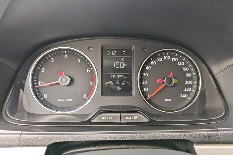 Used Volkswagen Gran Lavida 2013 1.4 TSI Automatic Comfort Model
