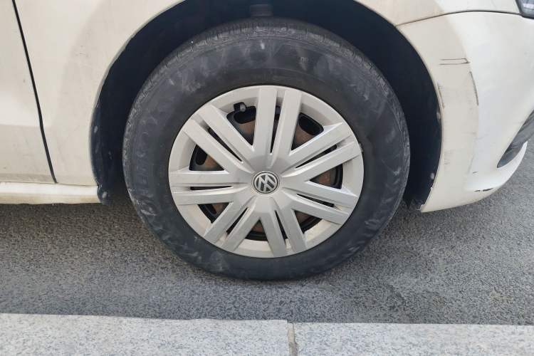 Used Volkswagen Polo 2016 1.4L Manual Fashion Model