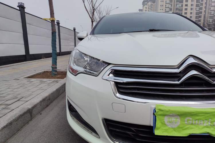 Used Citroen C4L 2013 1.8L Manual Jingzhi Edition Right Front Headlight