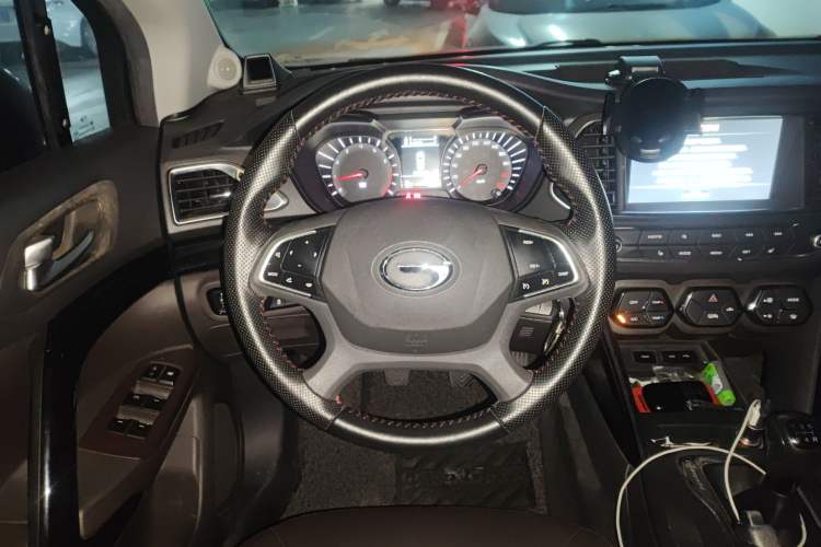 Used GAC Trumpchi GS4 2015 200T Manual Luxury Edition Steering Wheel