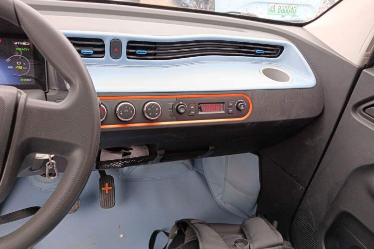 Used Wuling Hongguang MINIEV 2022 Zizai Version Lithium Iron Phosphate Audio And AC Panel