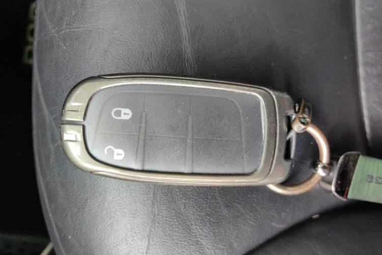 Used Dodge Journey 2013 3.6L Four-Wheel Drive Flagship Edition Vehicle Key