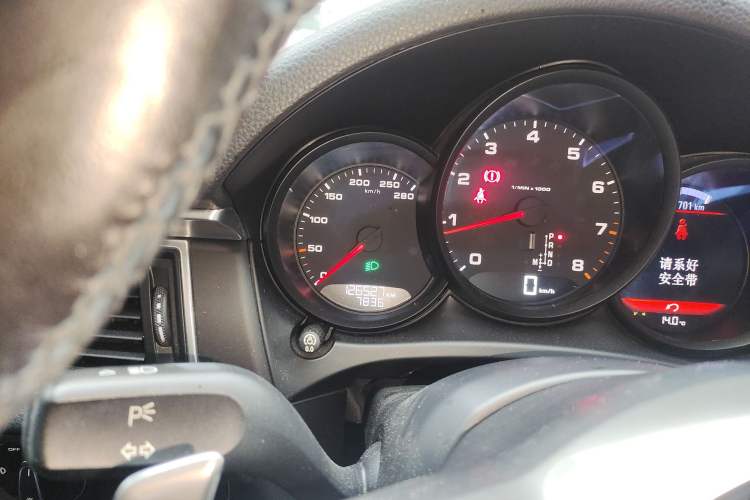 Used Porsche Macan 2017 Macan 2.0T Odometer Close Up