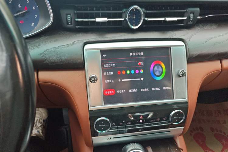 Used Maserati President 2013 3.0T Standard Model Audio And AC Panel