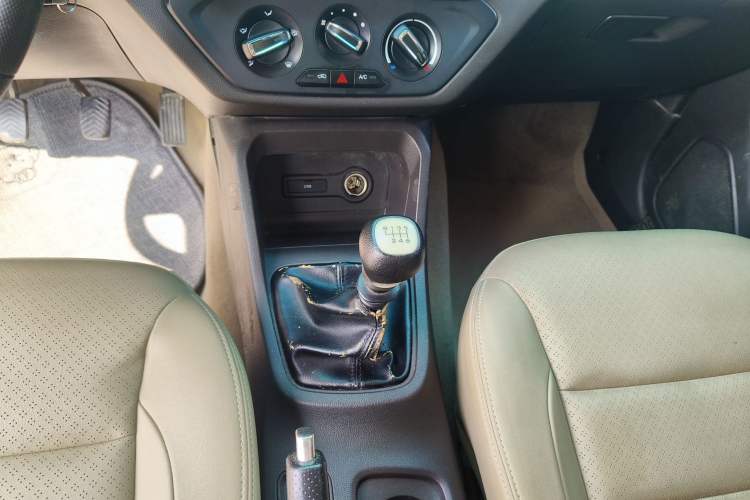 Used Wuling Hongguang 2019 1.5L S Comfort Edition China VI LAR
