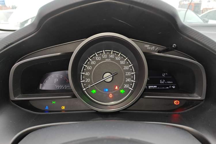 Used Mazda Mazda 3 Axela 2017 Hatchback 1.5L Automatic Comfort Model Emission Standard China V