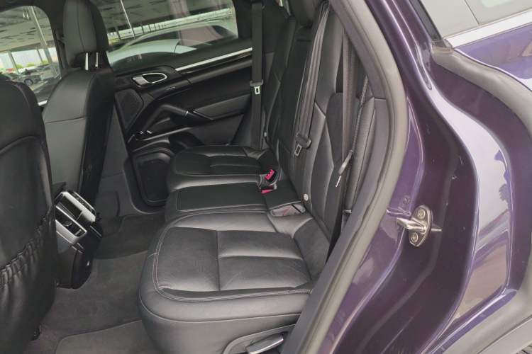 Used Porsche Cayenne 2016 Cayenne 3.0T Left Rear Seat