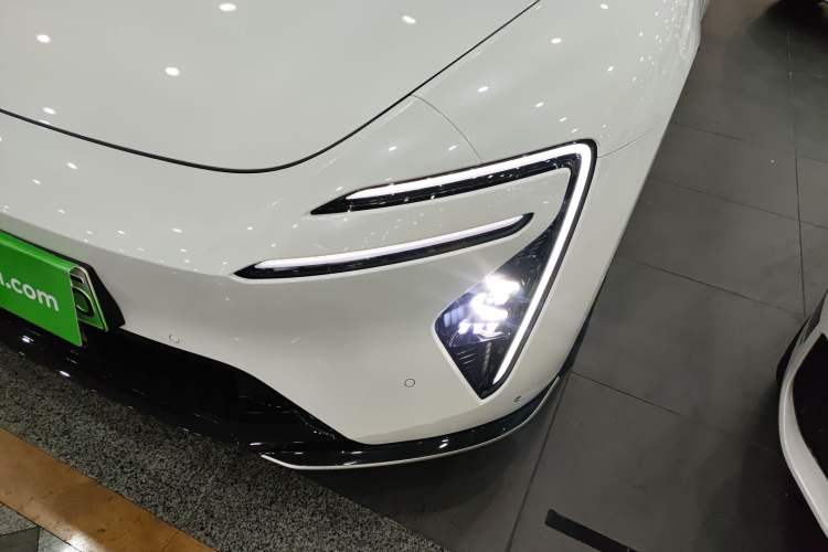 Used Avatr 06 2025 Ultra Pure Electric Edition Left Front Headlight