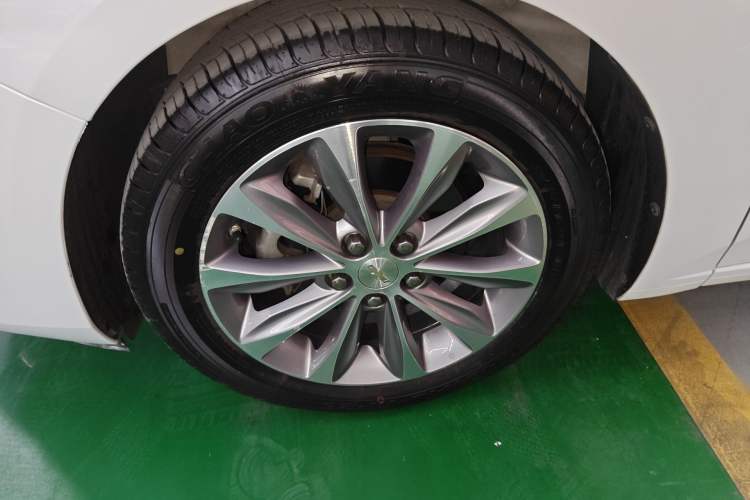 Used Chevrolet Monza 2020 320 Automatic Enjoyment Edition Exterior 4