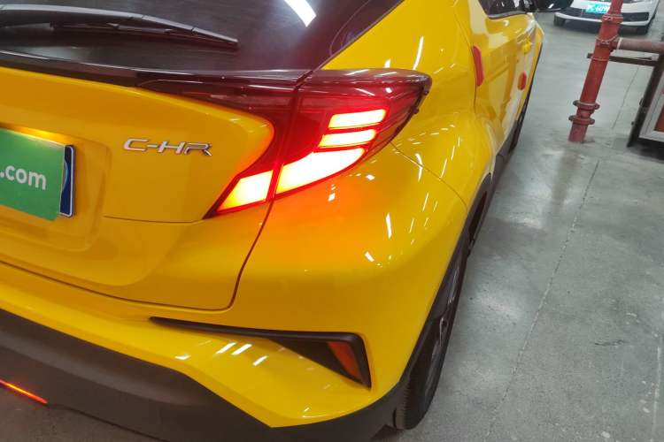 Used Toyota C-HR 2021 2.0L Luxury Edition Right Rear Taillight